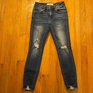 Women’s Size 23 KanCan Ankle Skinny Jeans